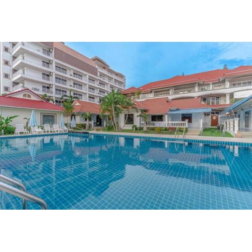 Resort 3-2BR Huge Pool, BBQ, 300m-Beach, 8 mins to Walking Street