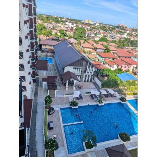 Resort-like Staycation Royal Oceancrest