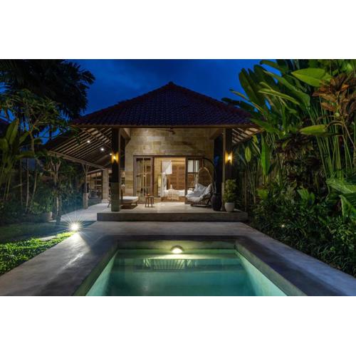 Resort-Style Villa - Swim, Soak and Unwind in Paradise