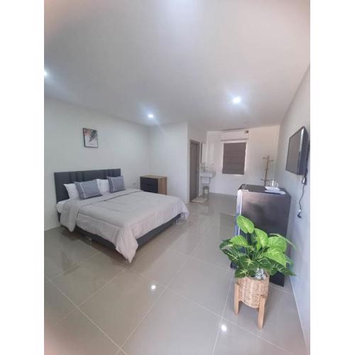 Rest at Thachang Hotel