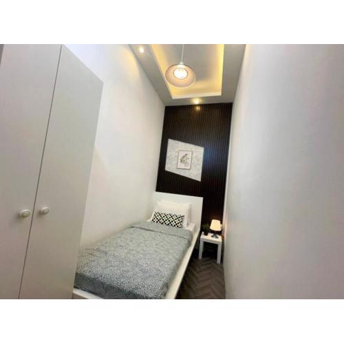 Rest Partition Room in Tecom Near Metro