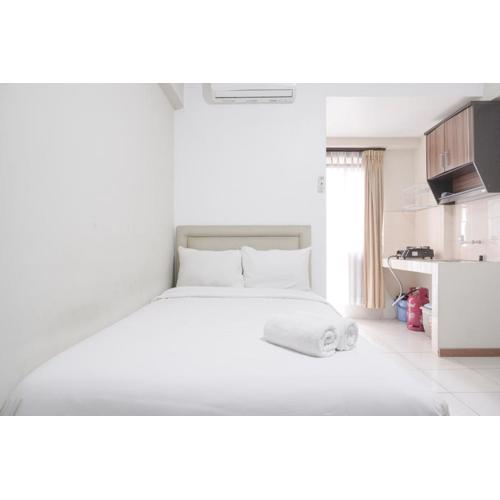 Restful and Simply Studio Apartment Green Palm Residence By Travelio