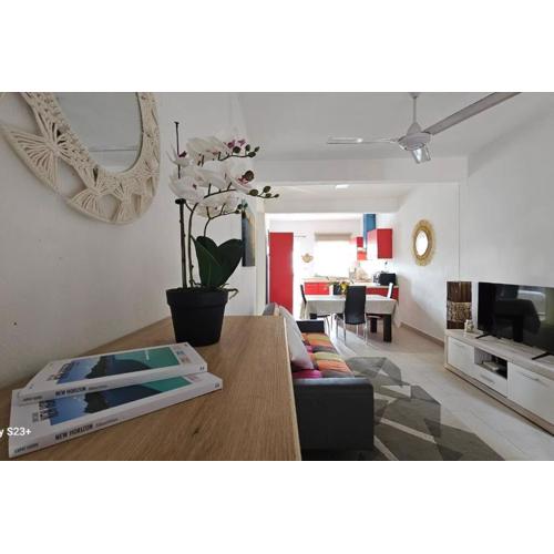 Retro Paradise - 200m to Beach