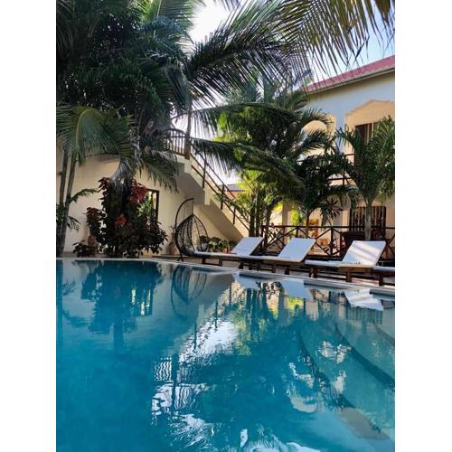 Reyna Resort By Cezere The Palm