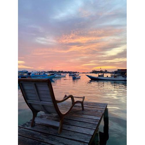 RGJS2r Hostel KARIMUNJAWA