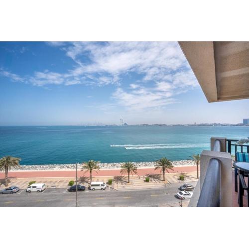 RH -Luxury Living, Full Sea View Apartment on palm