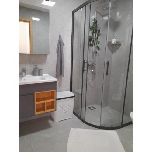 Riara one Residence few steps to Junction mall