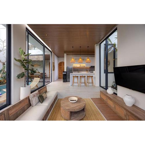 Rice Field 3BR Villa with Pool & Daily Breakfast by Santi Management