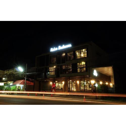 Rider bedroom hostel & cafe