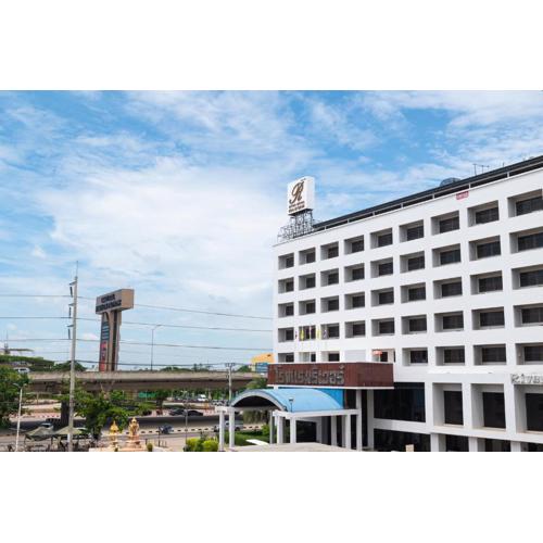 River Hotel The Budget