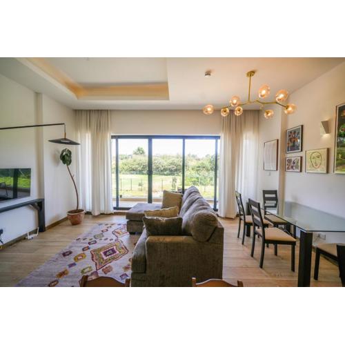 Riverbank One Bedrooms Apartment, Swimming pool, gym, workspace, DB Space Living