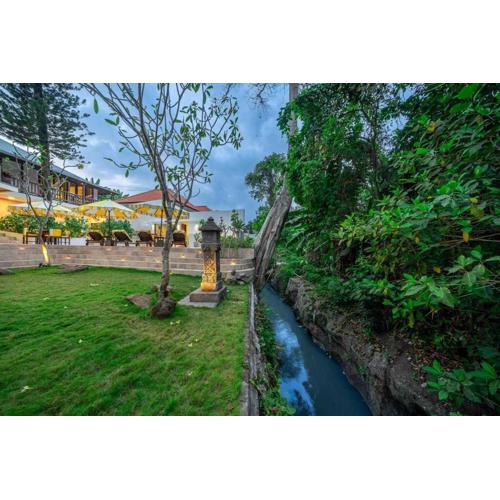 Riverside Villa near Canggu
