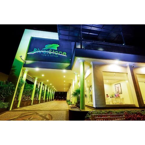 Riverstone Hotel & Cottage