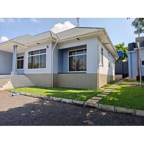 Riverwood Apartments