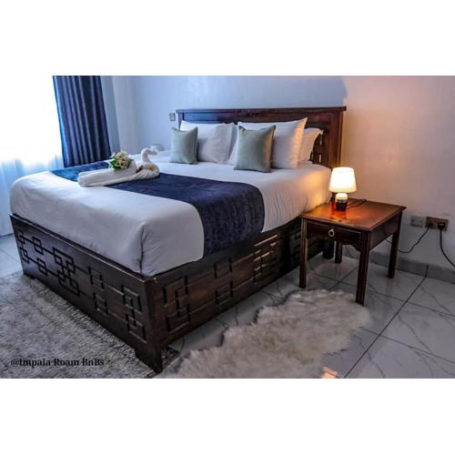 Roam executive Impala