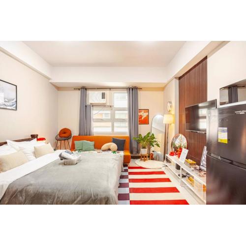 Roam & Rest Staycation near NAIA Manila Airport and free WiFi