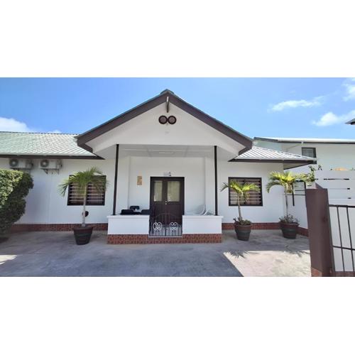 Roche Kerlan Apartments