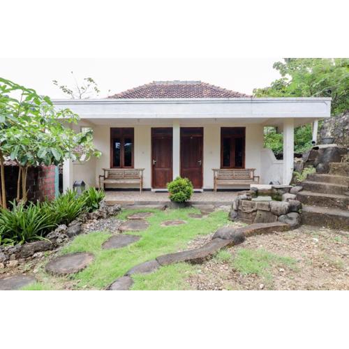 Rock Garden Homestay & Resto