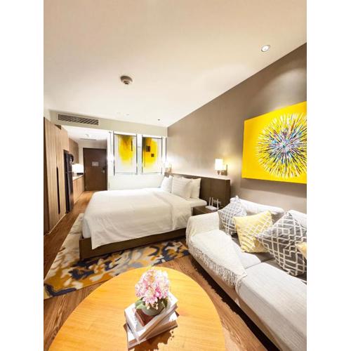 Rockwell View King Suites