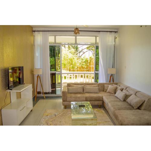 Roma Stays - Magnificent 3bedroom with Pool at Sunset Paradise in Shanzu