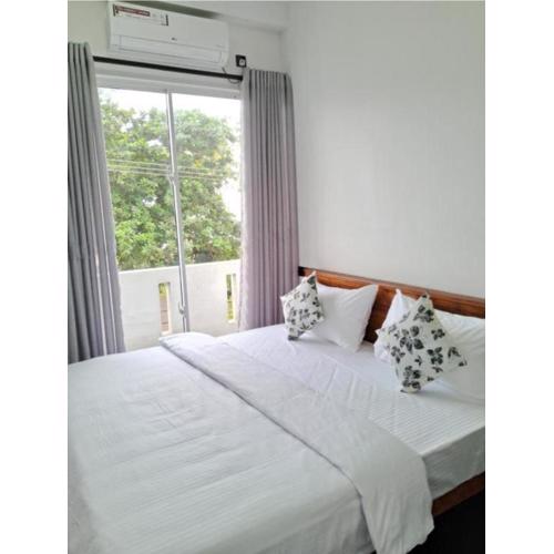 Roman Residence - Unawatuna