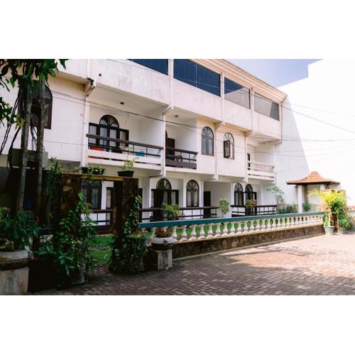 Romantic garden hotel