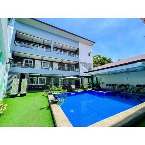 Ronina's Sipocot Hotel