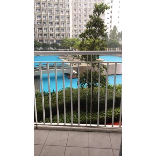 Ronnzel staycation in Jazz Residence Makati