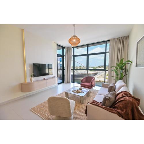 Rooftop Pool - Designer's Choice - Full Canal View