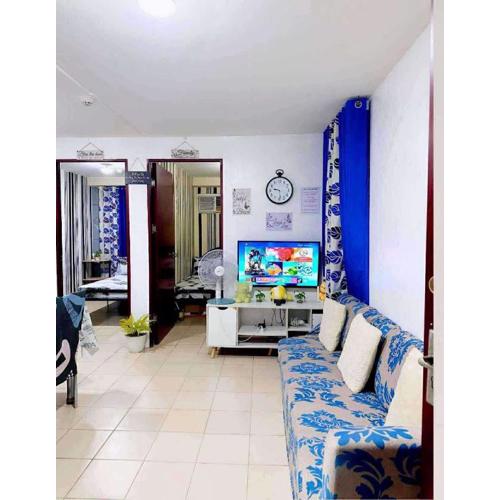 Rooftop View Condotel in Manila