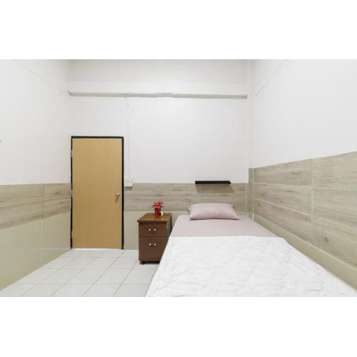 Room 1 Homestay Near BTS Bangwa