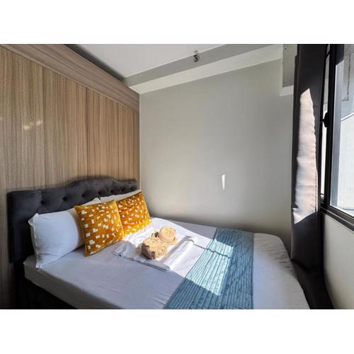 Room 1469 Shore 2 Residences Near Airport, MOA by Prime Stay MOA