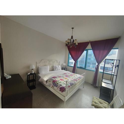 Room 3, Couples should be married