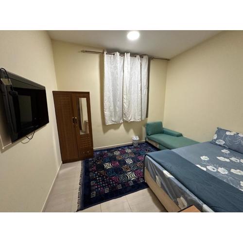 Room in nakheel with sea view