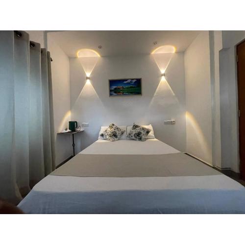 Room near airport in Negombo
