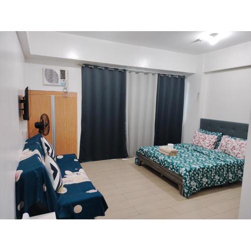 Room Near Naia Terminal 3 and New World Resort