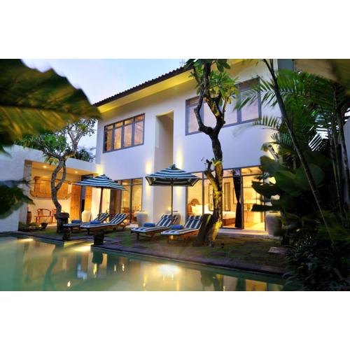 Room & Vespa 1 - Stay Central Seminyak Near Beach