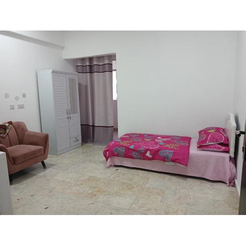 Room with private bathroom in a flat