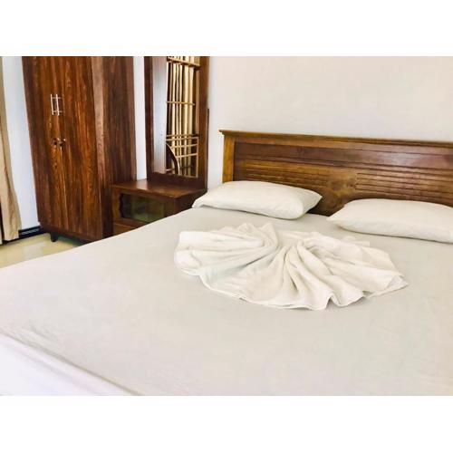 Rooms by Lineros Yakkala