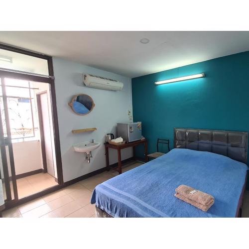 Roong-Arun Apartment