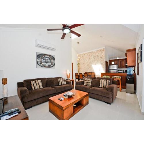 Rosa Hermosa beauty pool views Penthouse condo close to Playa Bavaro