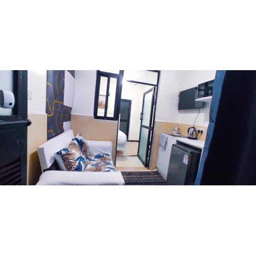 Rosëville Budget Studio -- Rooftop Pool, Gym, Office Space, Children play area