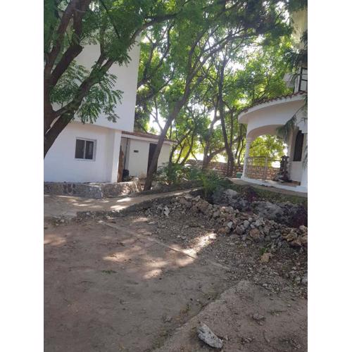 Round house beach apartment