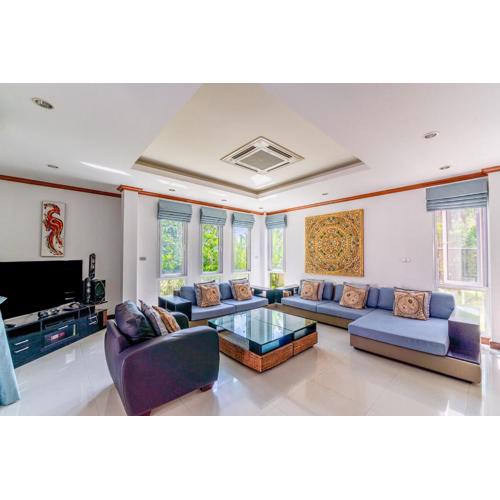 Rowe's Villa - Spacious 5BR for Family & Friend