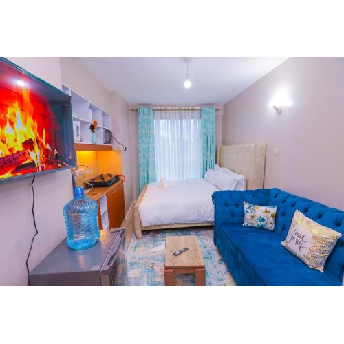 Royal cozy space with the pool