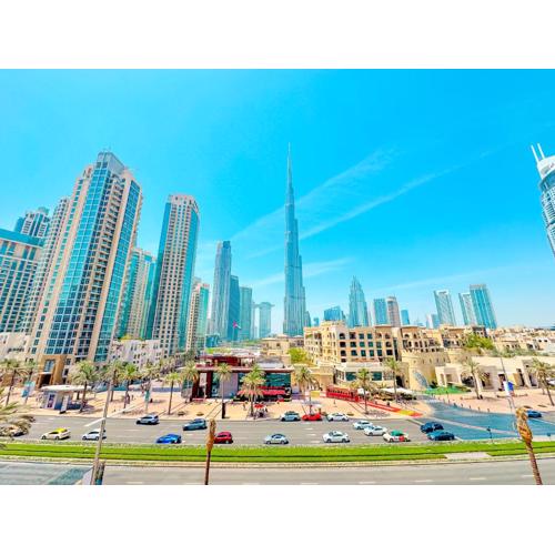 Royal Escape Burj Khalifa View 2BR in Downtown Dubai