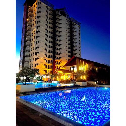 Royal Ocean Crest Mactan- 5R Staycation 1110C