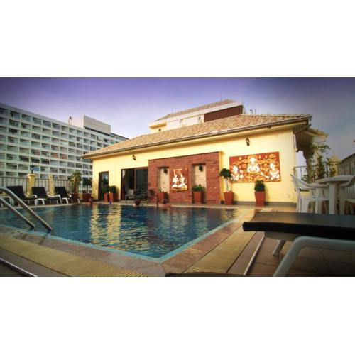 Royal Park Apartments