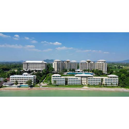 Royal Phala Cliff Beach Resort