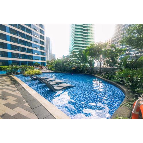 Royal Polo club Air condo Makati Swim Gym Park 300 mbps